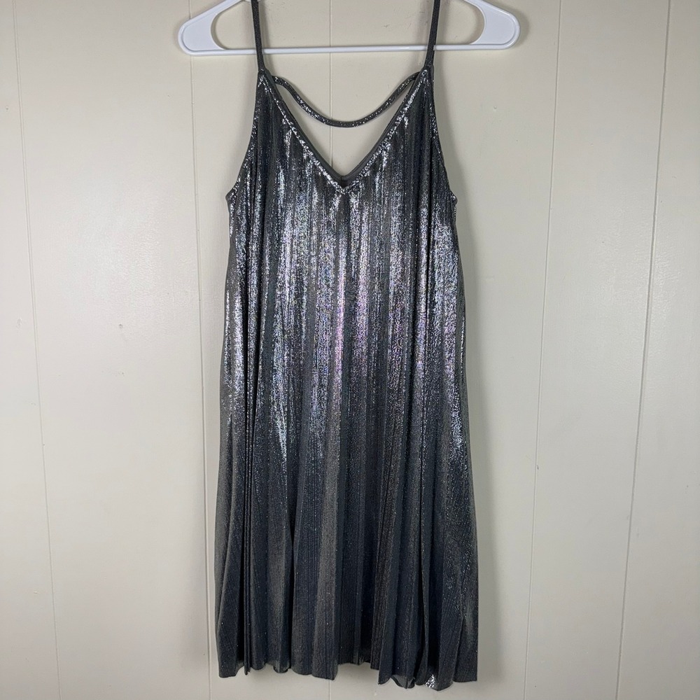 Dao Chloe Dao Boutique Women's Metallic Silver Pleated Midi Dress
